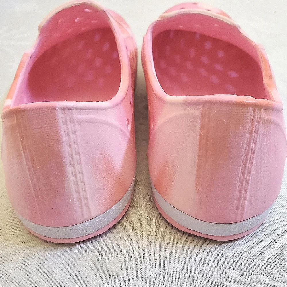 Cat & Jack Pink Marbled Water Shoes Big Girl Size 4